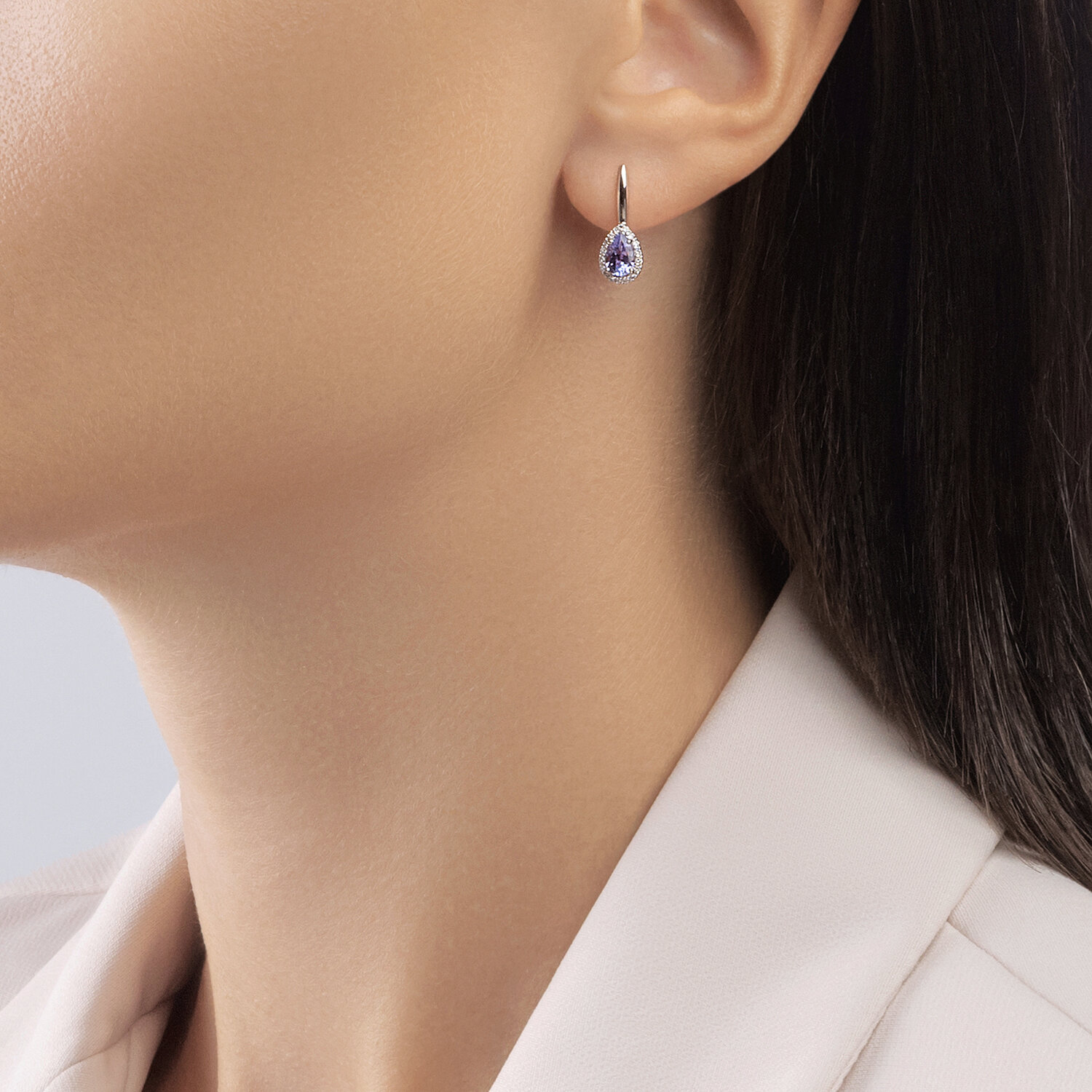 Cercei Sokolov din aur alb cu diamante și tanzanite - image 3