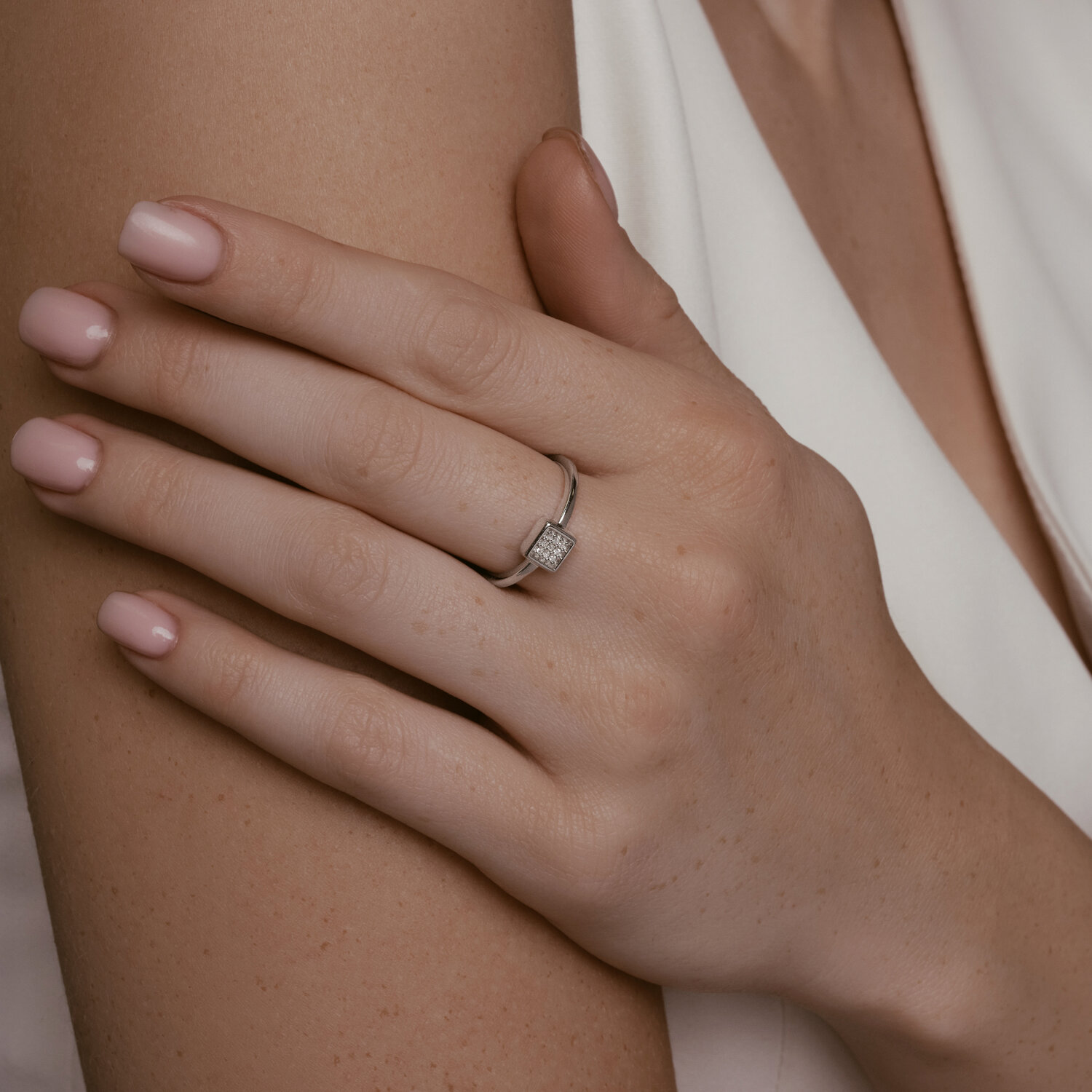 Inel Sokolov din argint cu diamant - image 4